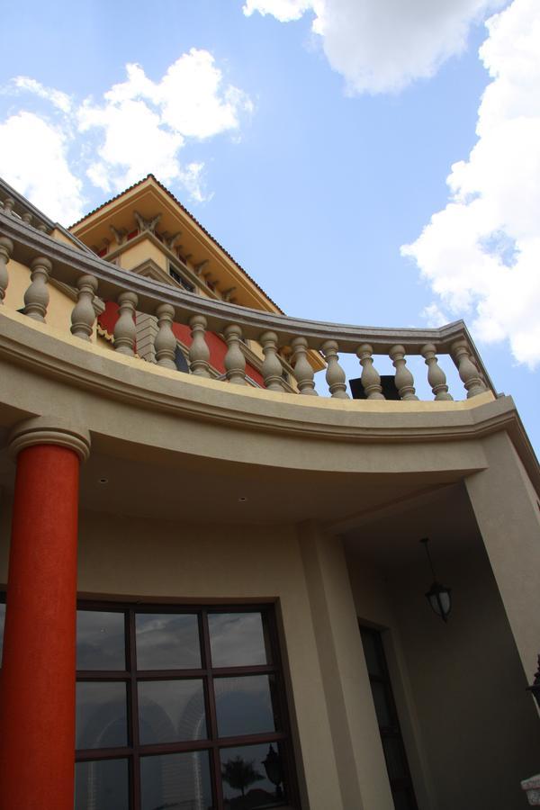 Lake Victoria Serena Golf Resort & Spa Kigo Ruang foto